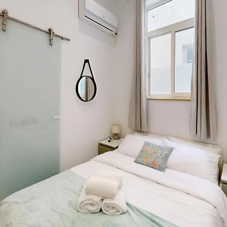 Cosy Seaside A Step Away From The Sea